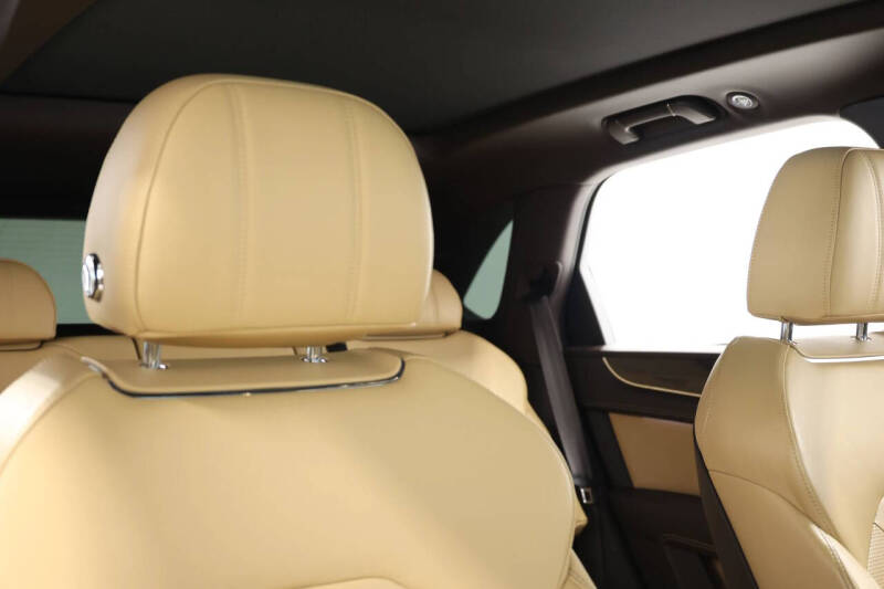 2021 Bentley Bentayga V8