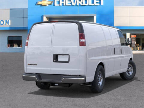 2025 Chevrolet Express 2500
