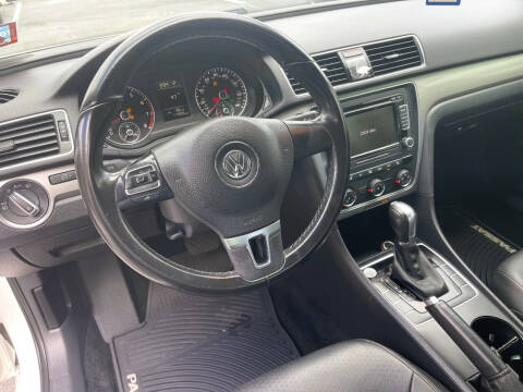 2015 Volkswagen Passat 1.8T Limited Edition
