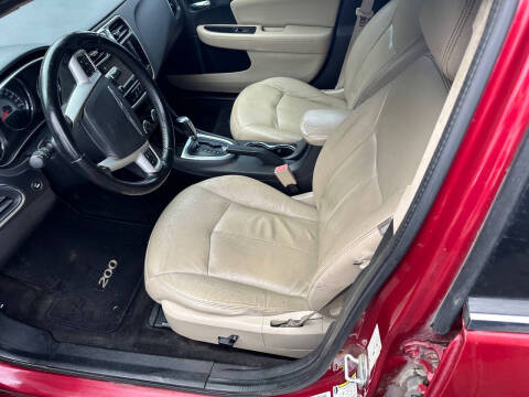 2012 Chrysler 200 Limited