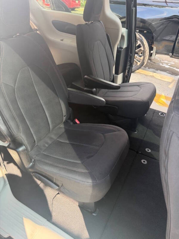 2018 Chrysler Pacifica LX