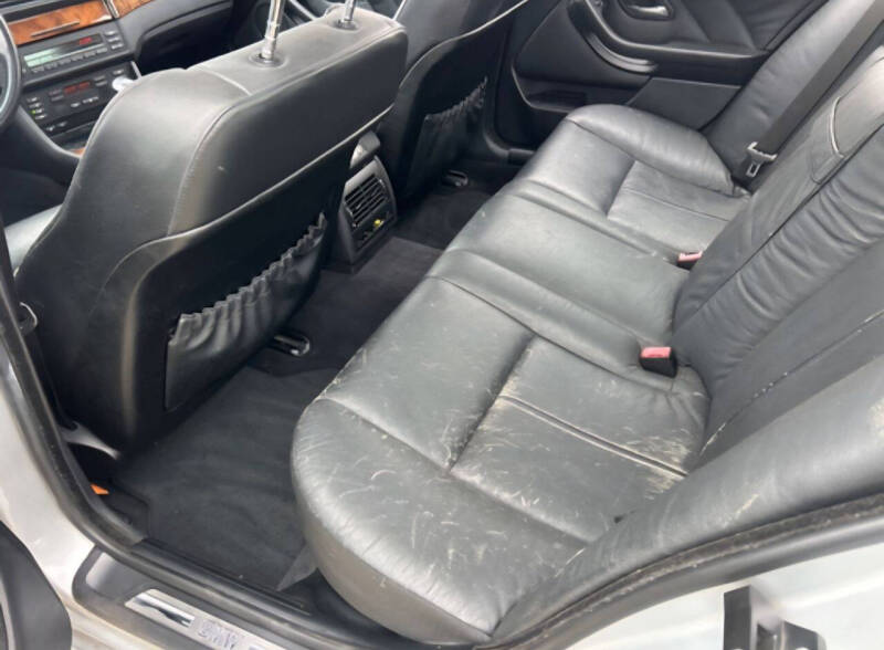 2000 BMW 5 Series 540i