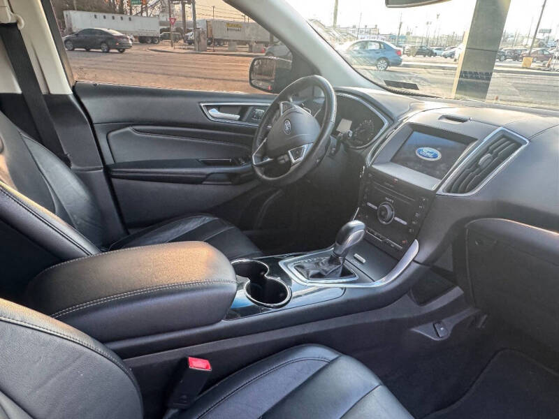 2016 Ford Edge Titanium