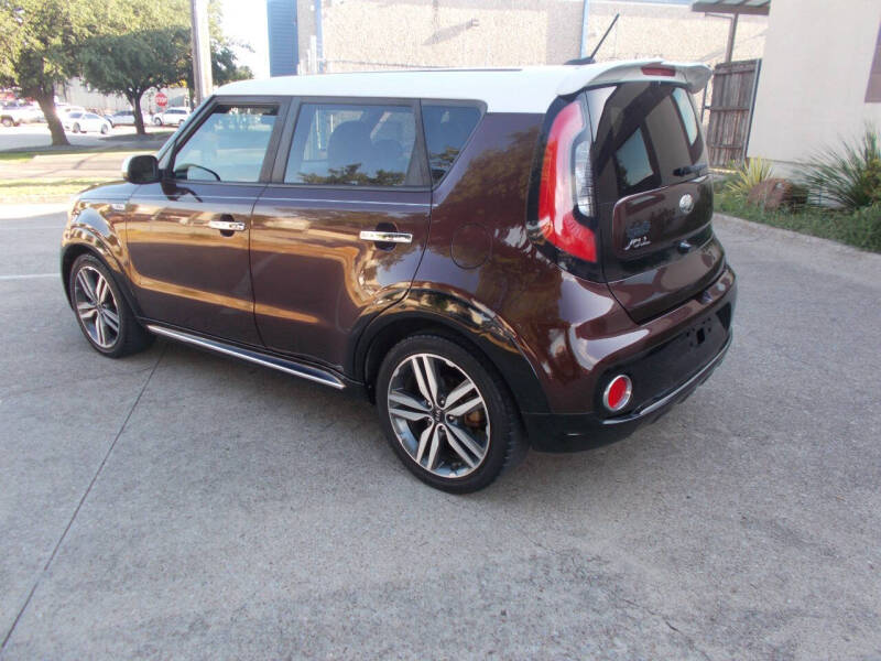 2017 Kia Soul +