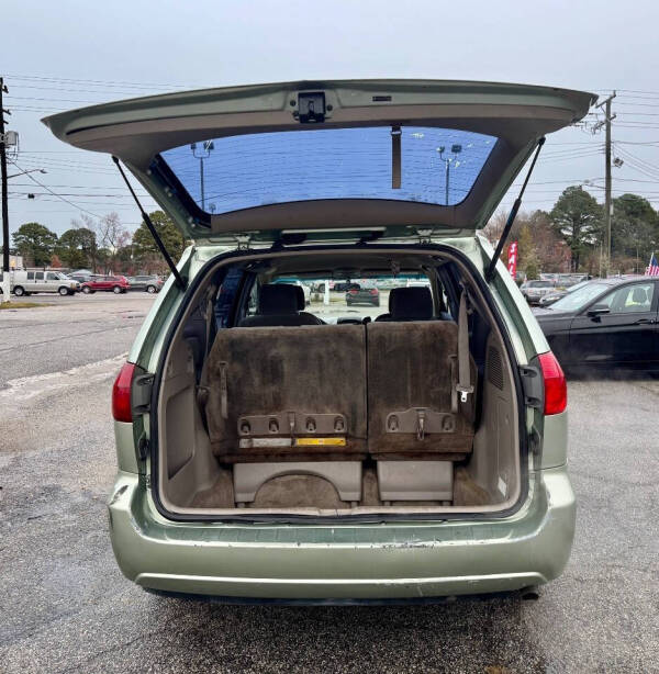 2008 Toyota Sienna CE 7-Passenger