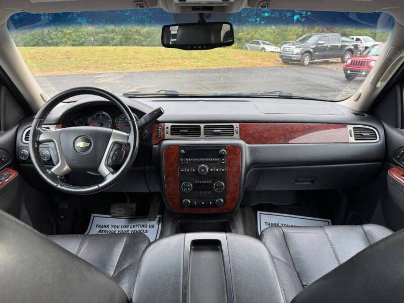 2013 Chevrolet Suburban LT 2500