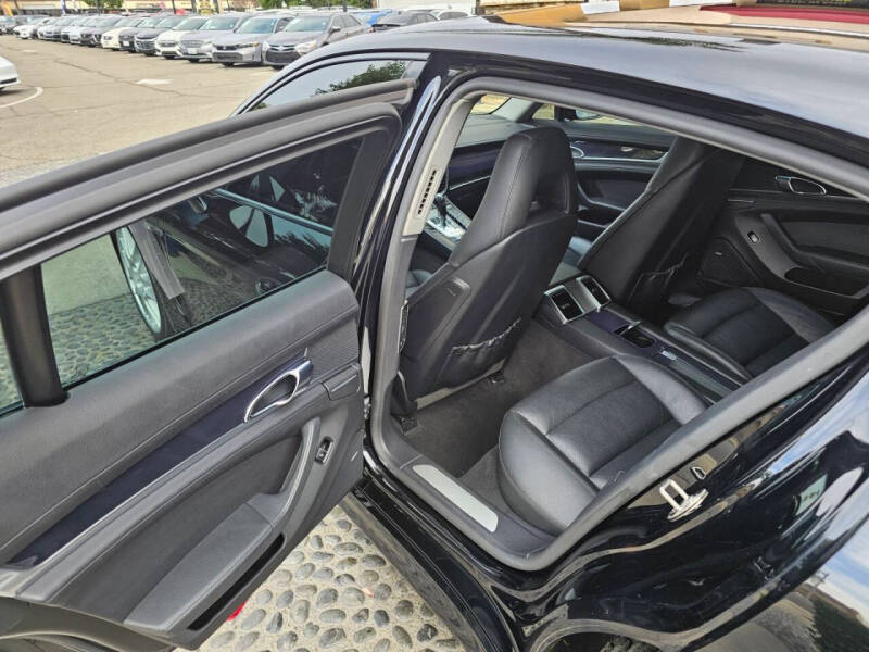 2011 Porsche Panamera