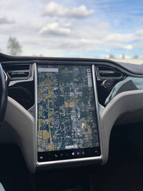 2016 Tesla Model S 85D