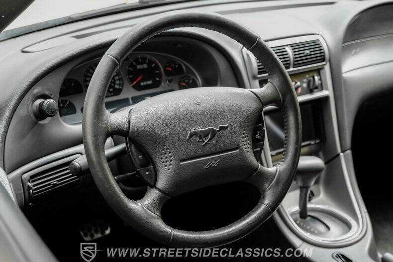 2003 Ford Mustang Mach 1 Premium