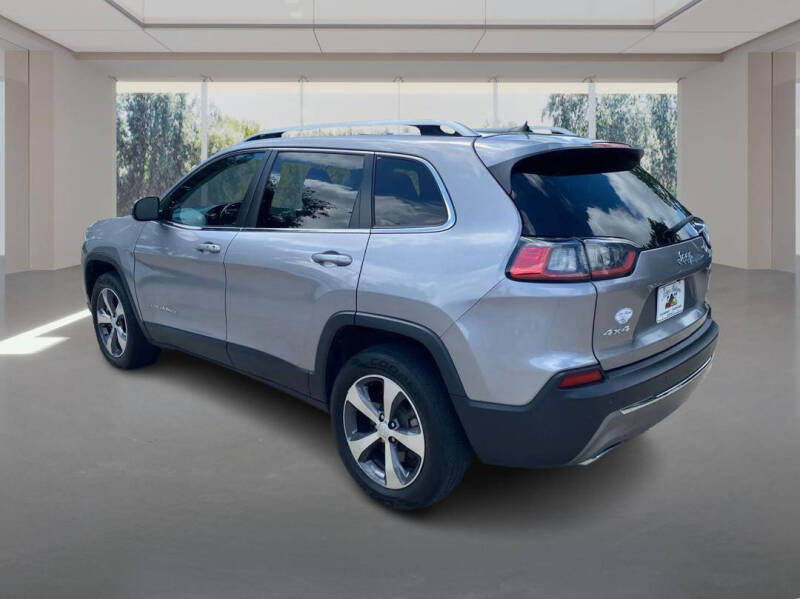 2020 Jeep Cherokee