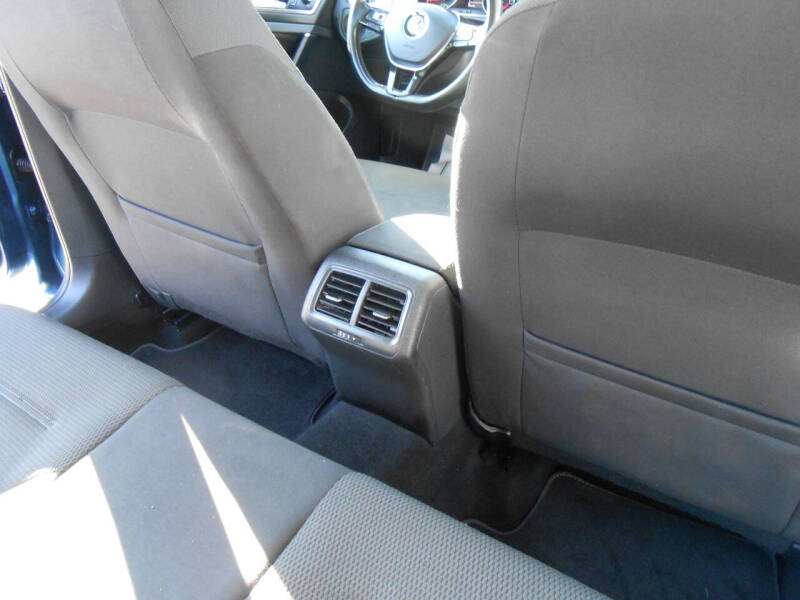 2016 Volkswagen Golf TSI S