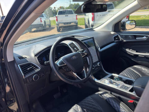 2024 Ford Edge Titanium