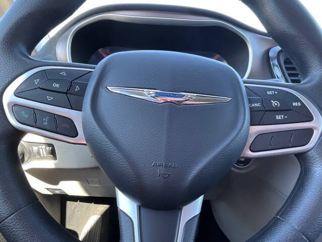 2017 Chrysler Pacifica LX