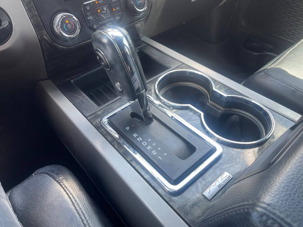 2015 Ford Expedition SUV / Crossover - $15,900