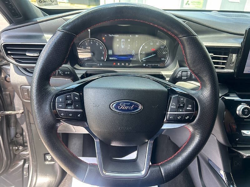2023 Ford Explorer ST-Line