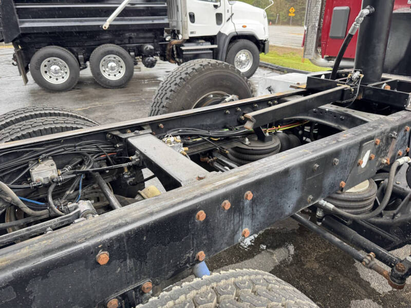 2021 Peterbilt 567