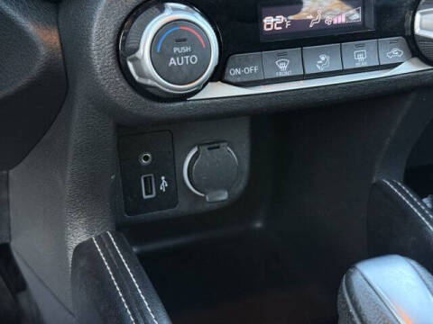 2020 Nissan Kicks SR