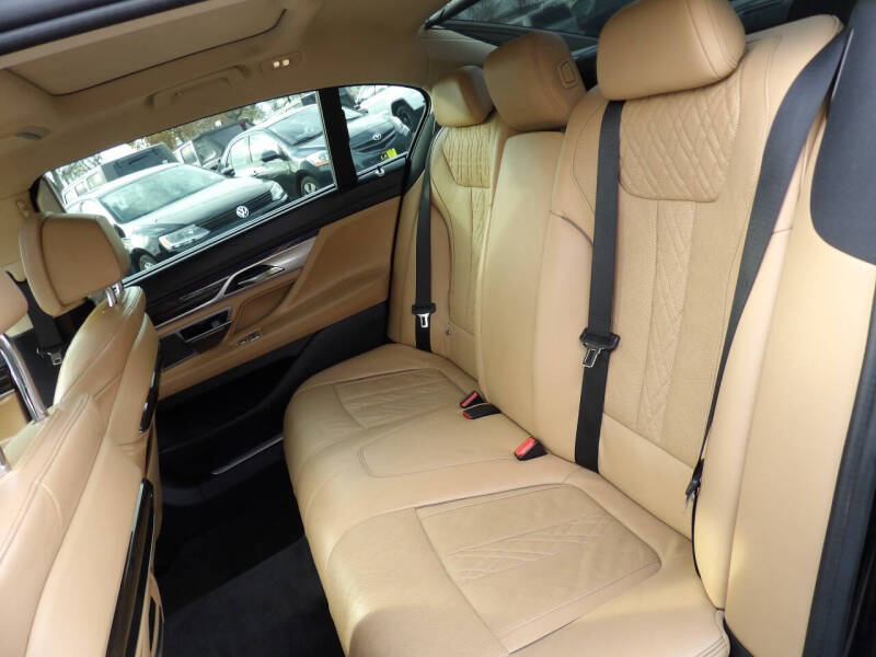 2016 BMW 7 Series 740i