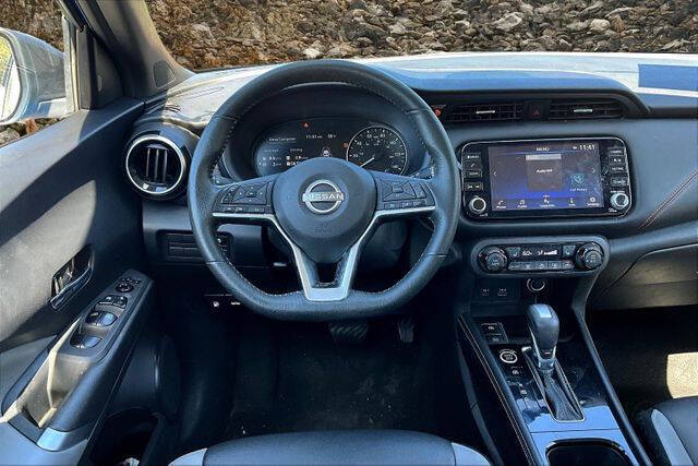 2023 Nissan Kicks SR