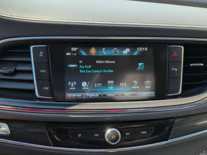 2018 Buick Enclave Essence