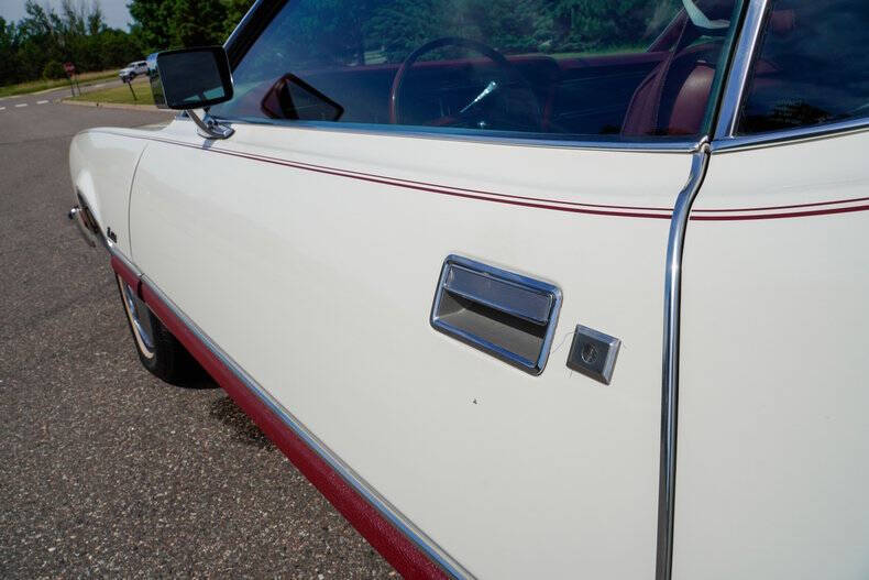 1976 Ford Thunderbird