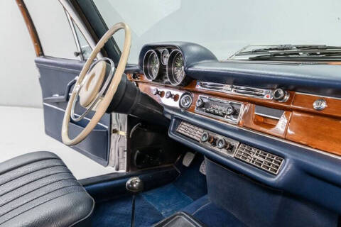1971 Mercedes-Benz 280-Class