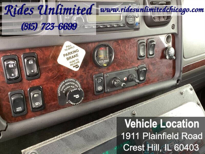 2015 Freightliner M2 106