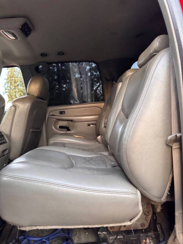 2004 Chevrolet Suburban 2500 LS