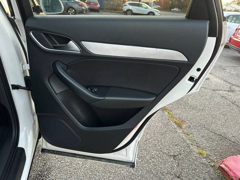 2016 Audi Q3 2.0T quattro Premium Plus