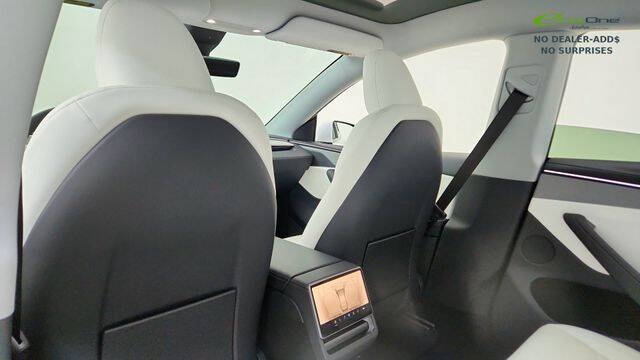 2026 Tesla Model Y Premium