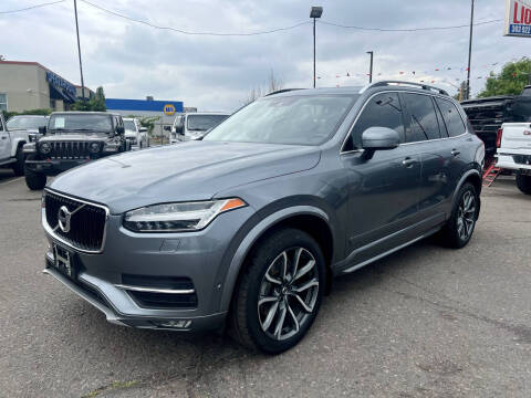 2016 Volvo XC90 T6 Momentum