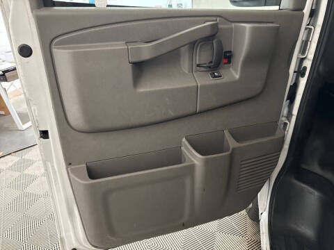 2018 Chevrolet Express 2500