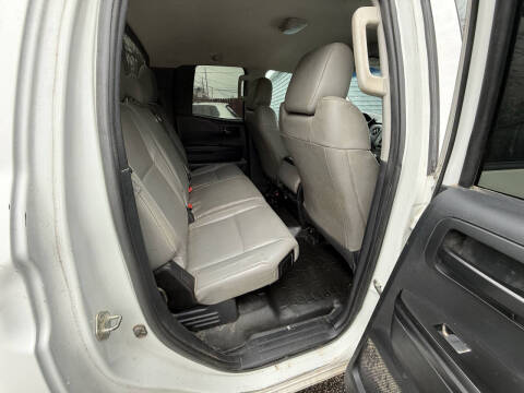 2017 Toyota Tundra SR