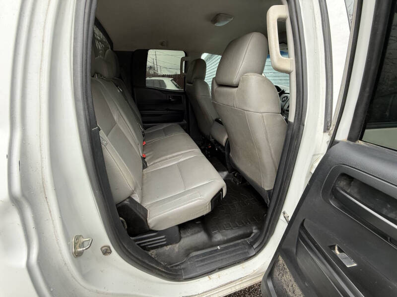 2017 Toyota Tundra SR