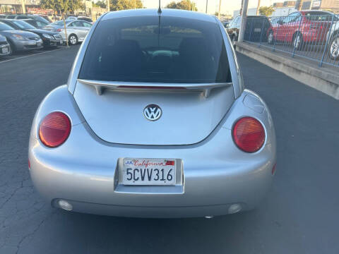 2003 Volkswagen New Beetle GL