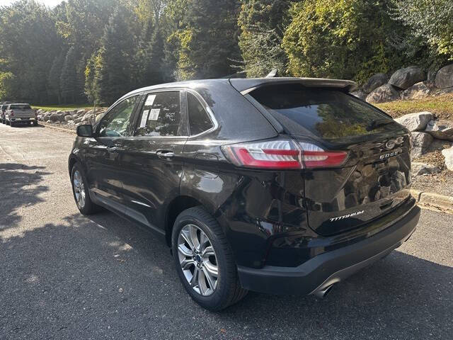 2022 Ford Edge for sale at Bowman Auto Center in Clarkston, MI