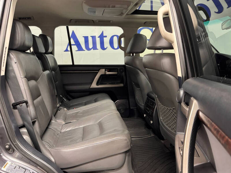 2011 Toyota Land Cruiser