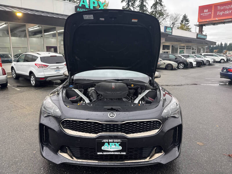 2019 Kia Stinger GT1