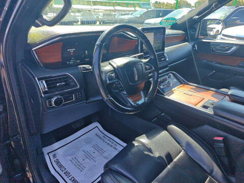 2019 Lincoln Navigator L Select
