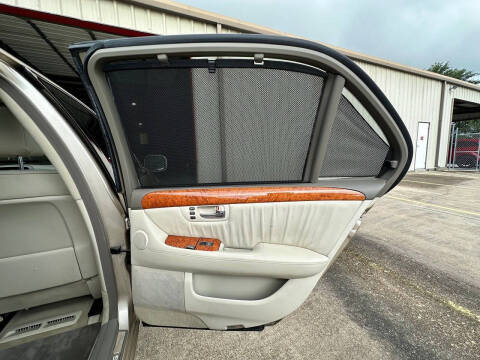 2005 Lexus LS 430
