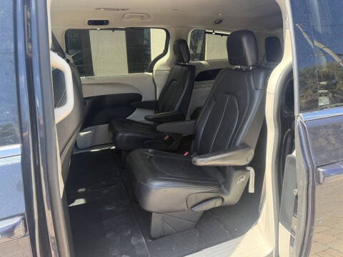 2020 Chrysler Pacifica Touring L