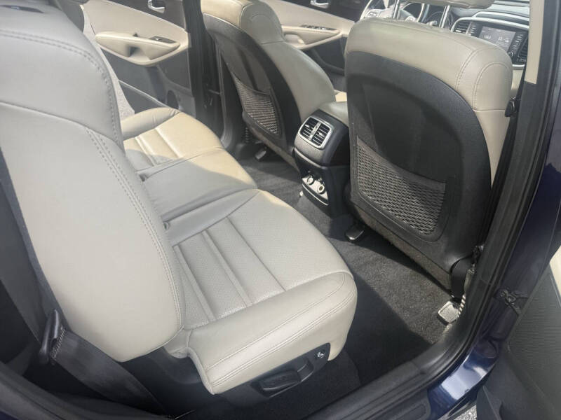 2020 Kia Sorento EX V6