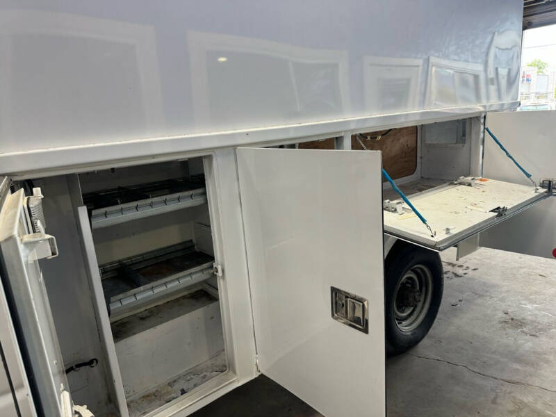 2011 Ford E-Series E-350 SD