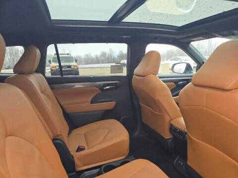 2026 Toyota Highlander Platinum