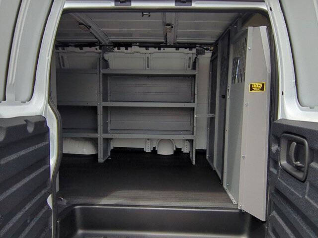 2025 Chevrolet Express 2500