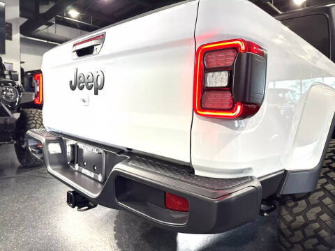 2024 Jeep Gladiator Willys