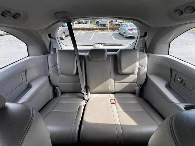 2012 Honda Odyssey EX-L photo 21