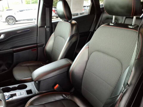 2023 Ford Escape ST-Line Select