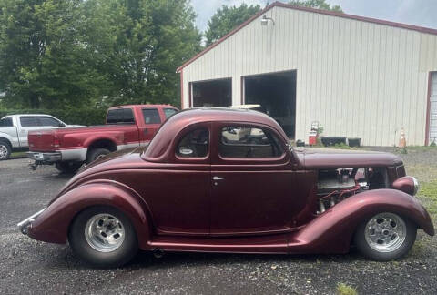 1936 Ford Custom Deluxe