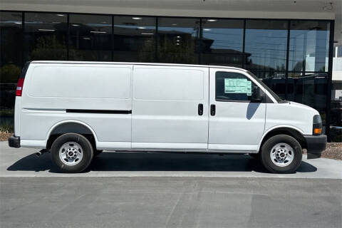 2025 GMC Savana 2500